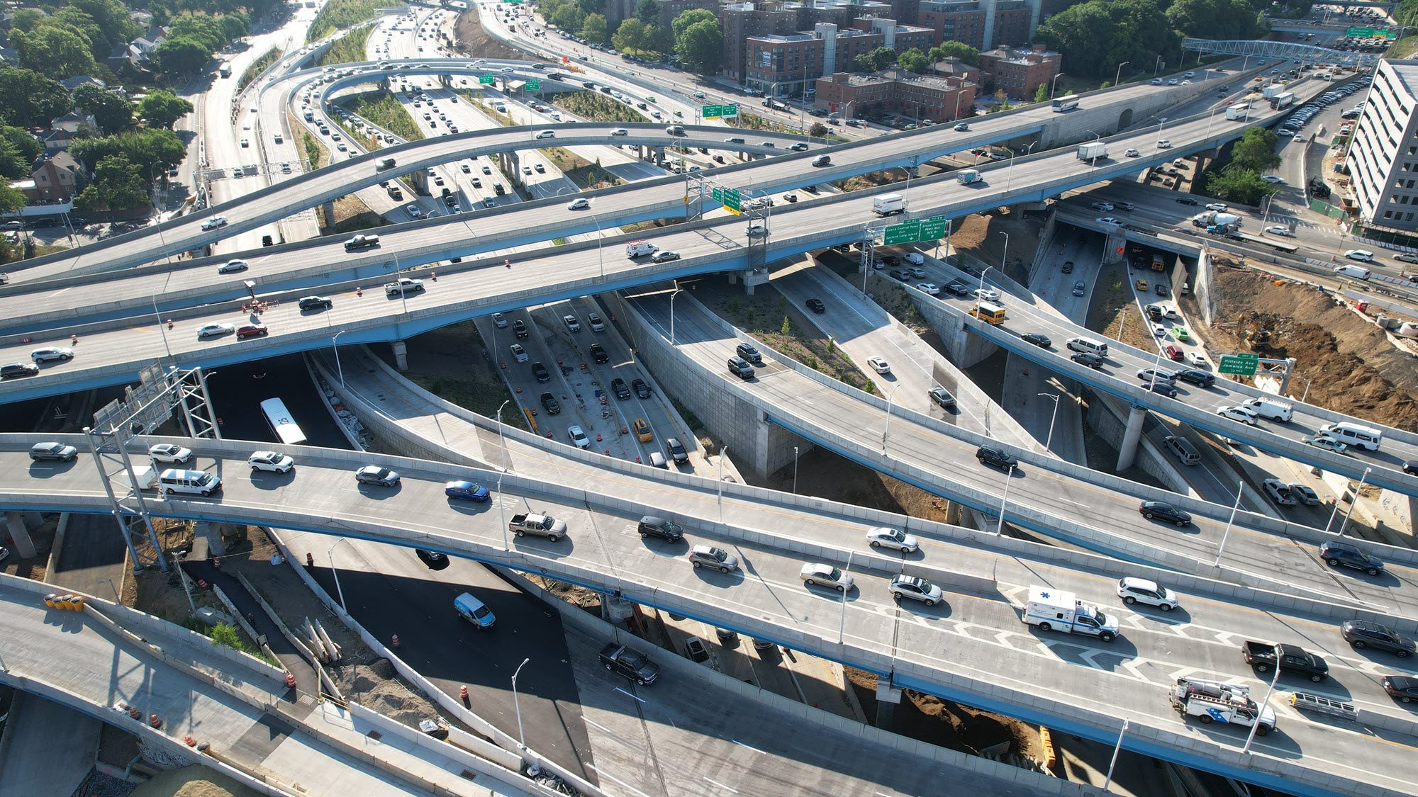 photo of Kew Gardens Interchange