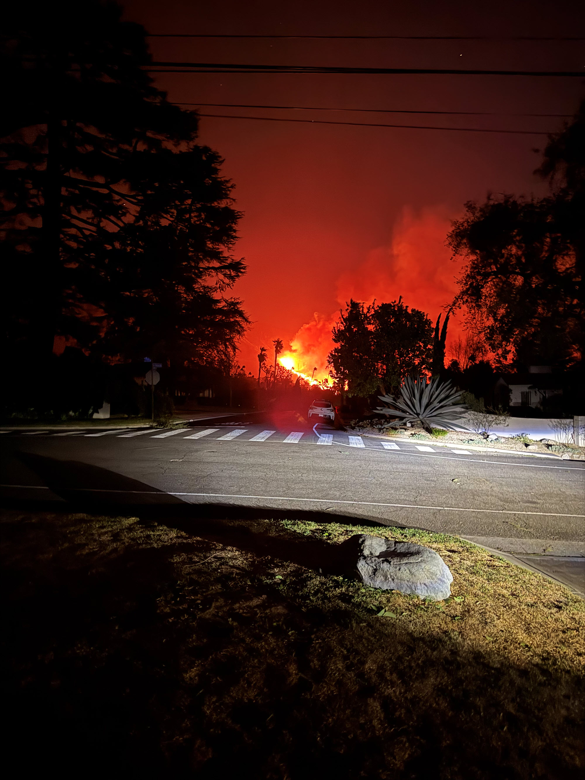 photo of wildfire in L.A.